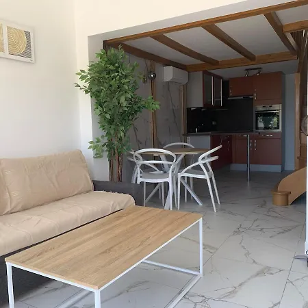 Mini Jardin Jacuzzi, Vue Mer, 300m Des Plages 아파트 라시오타